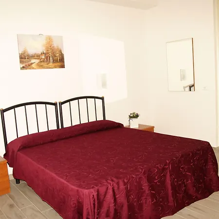 לינה וארוחת בוקר Il Grillo Di 3*